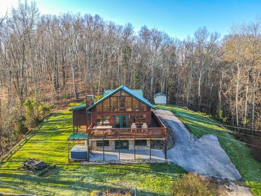 Dog Friendly! Views! Hot Tub! Close To Pf! Gsmnp Сев'єрвілл Екстер'єр фото